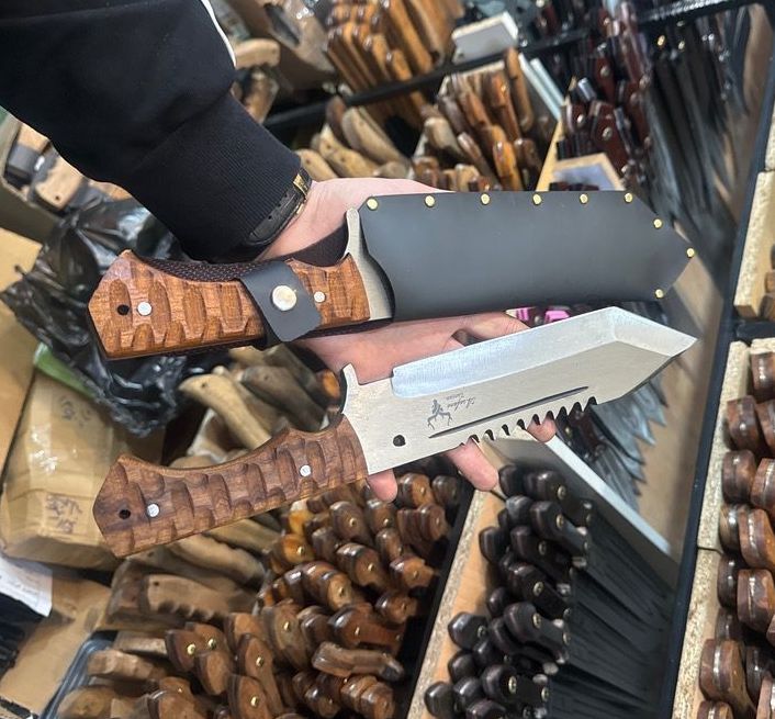 چاقو فولاد ضد ضربه بامبو زن