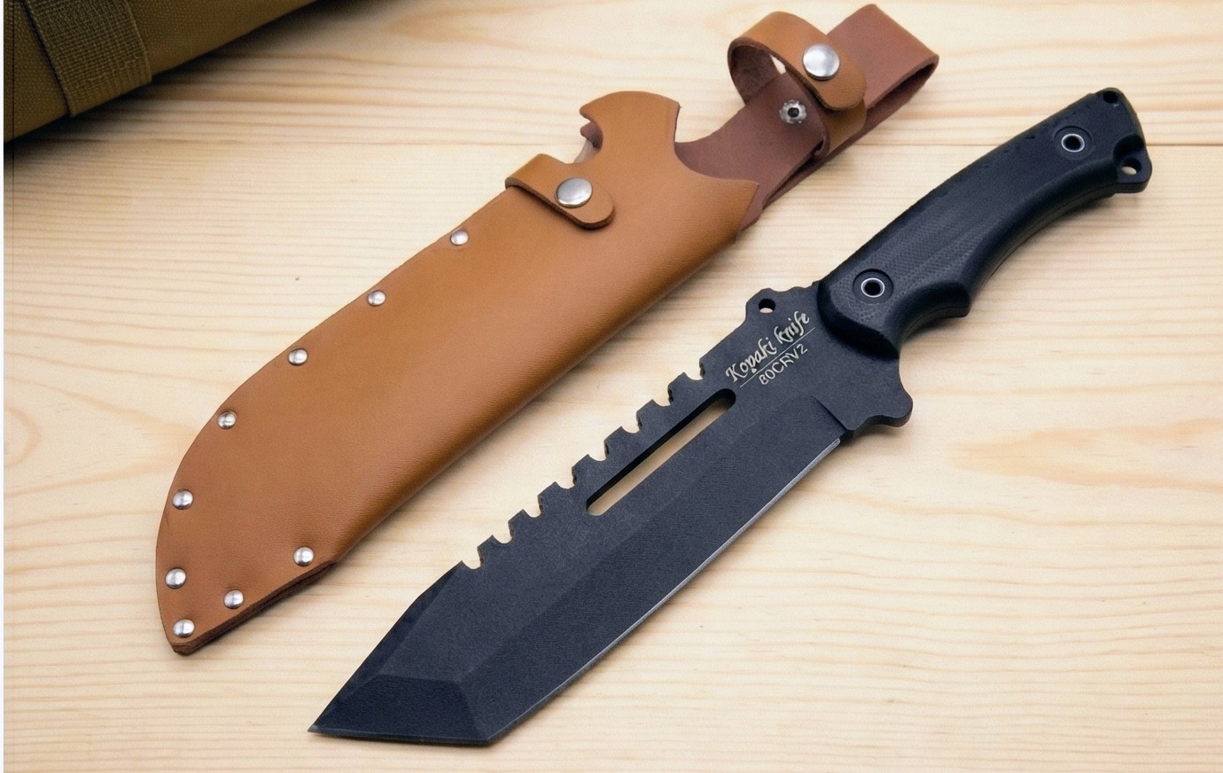 چاقوی بوشکرافت با تیغه آهنبر ضمانتی به همراه غلاف چرمی